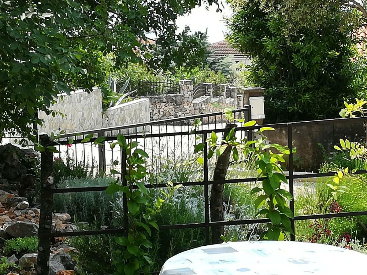 Apartments Olea Pinezići Εξωτερικό φωτογραφία